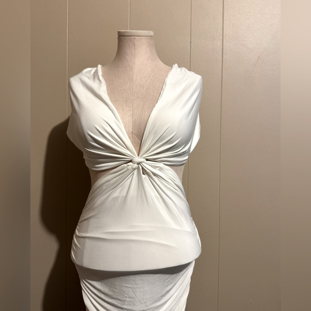 EGO White Halter Cut Out  Mini Dress NWT Size 8 Festival Rave‎ Coachella Ibiza - Picture 3 of 9
